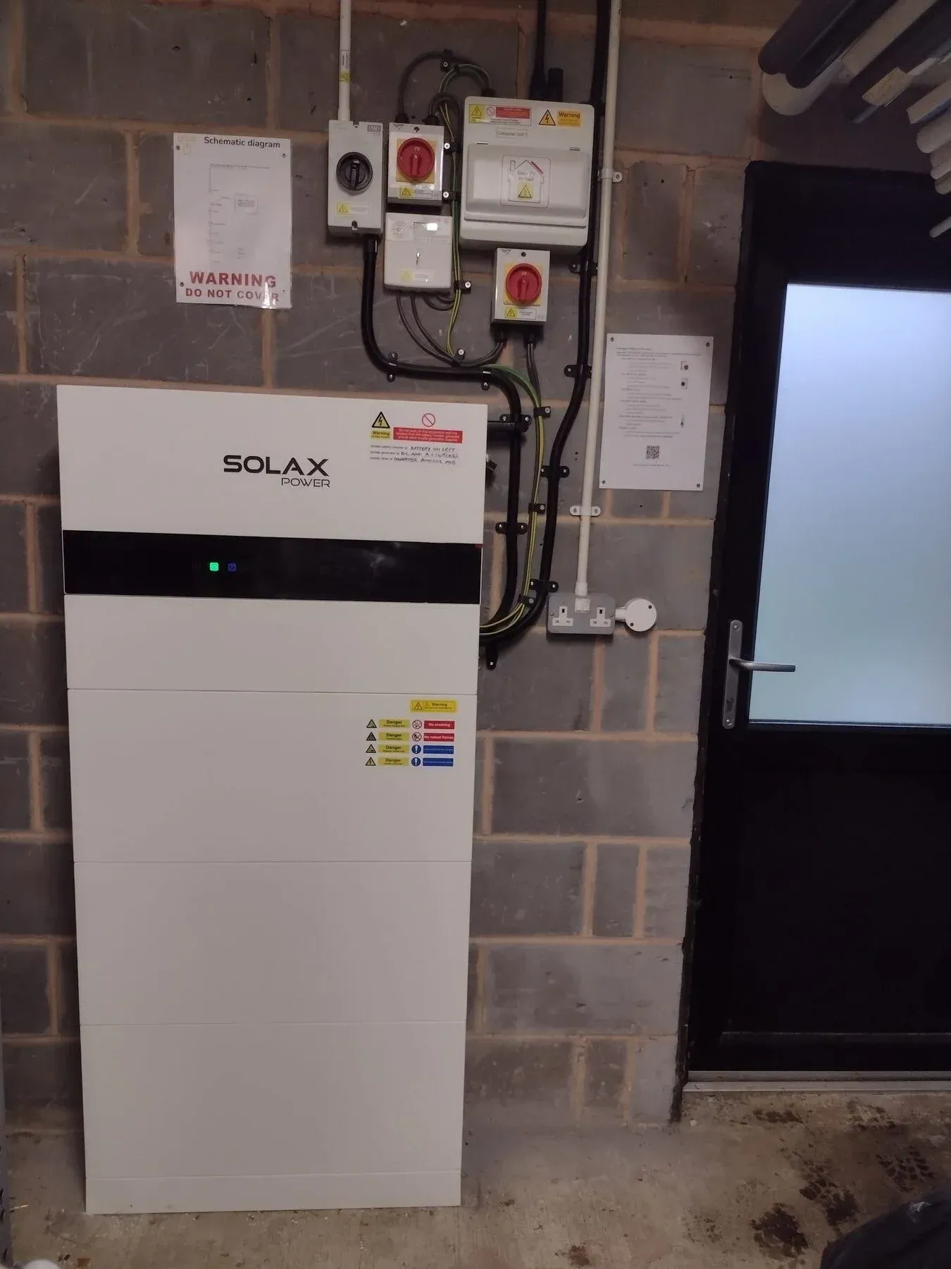 Hybrid inverter installation